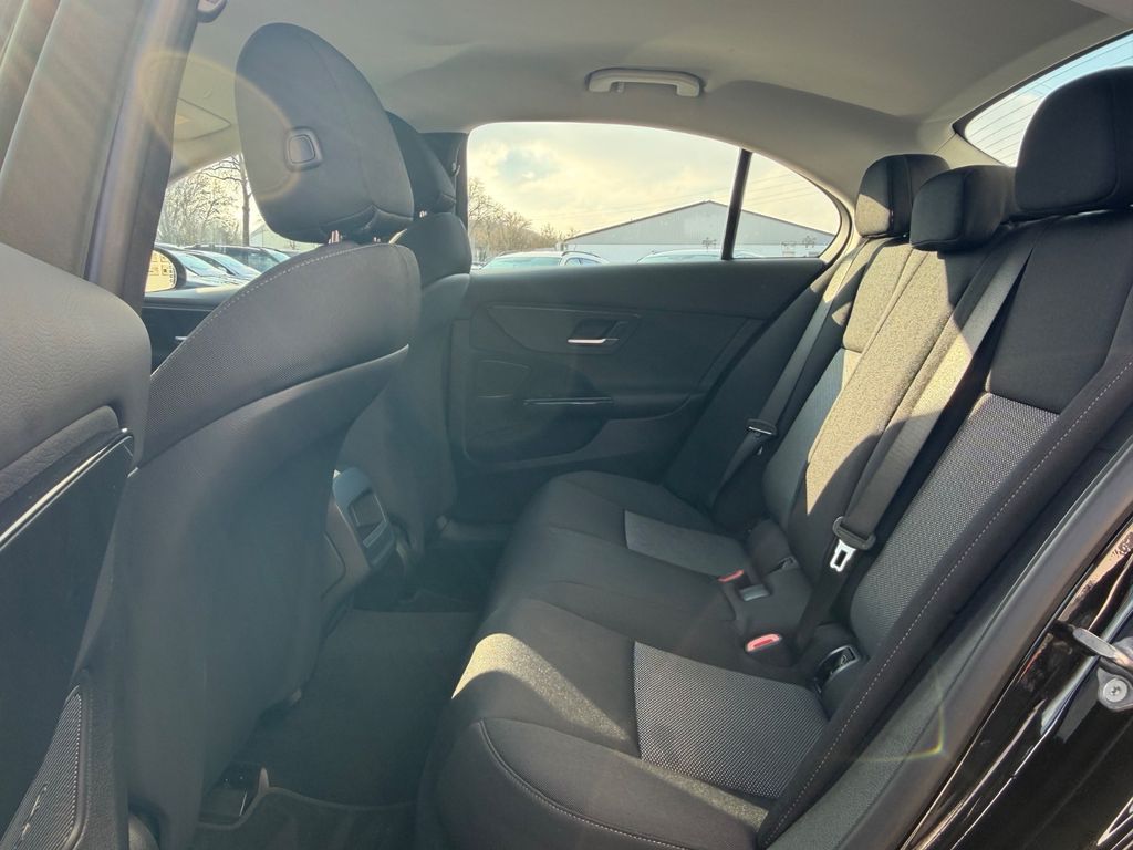 Mercedes-Benz C 300 2023