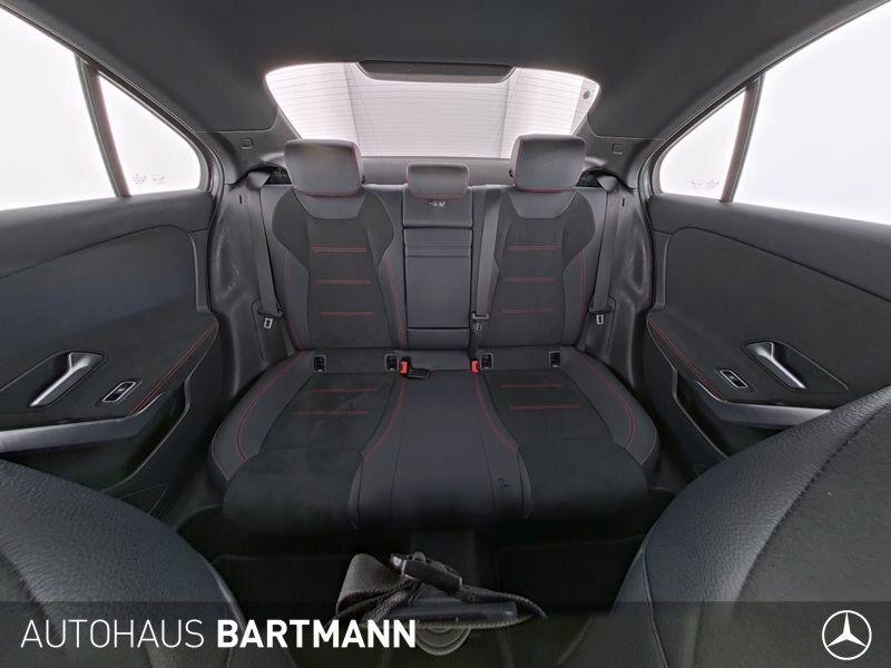 Mercedes-Benz A 220 2024