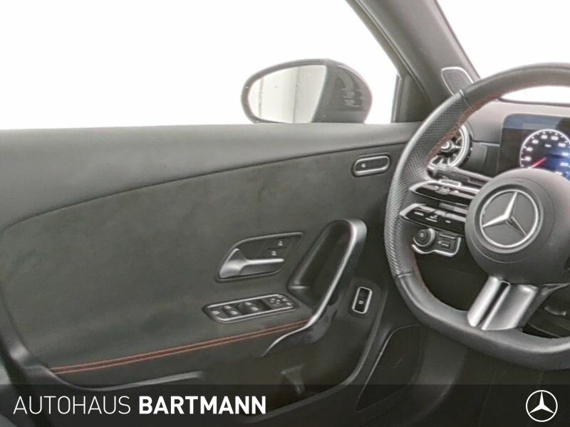 Mercedes-Benz A 220 2024