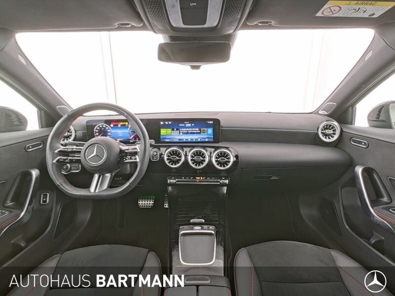 Mercedes-Benz A 220 2024