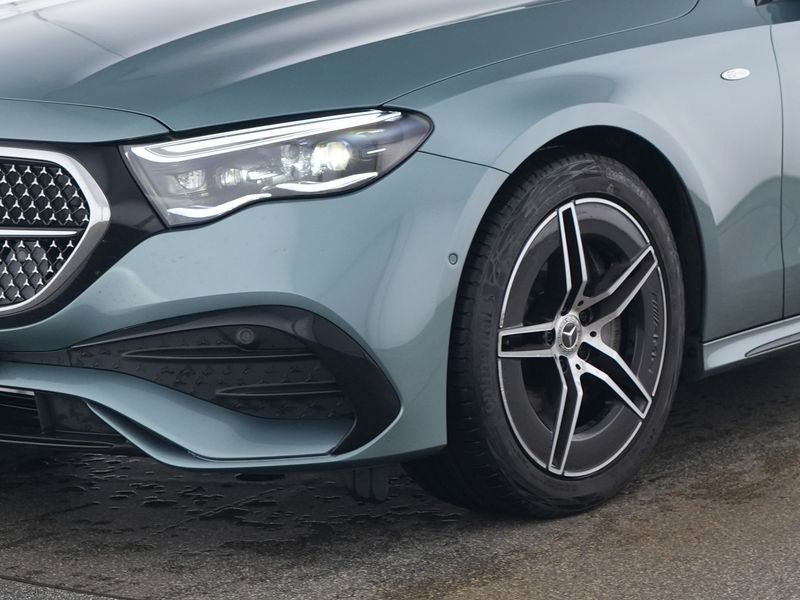 Mercedes-Benz E 300 2025