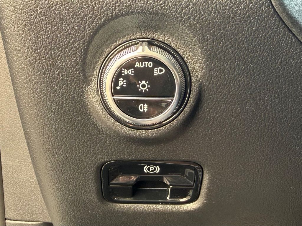 Mercedes-Benz C 300 2023