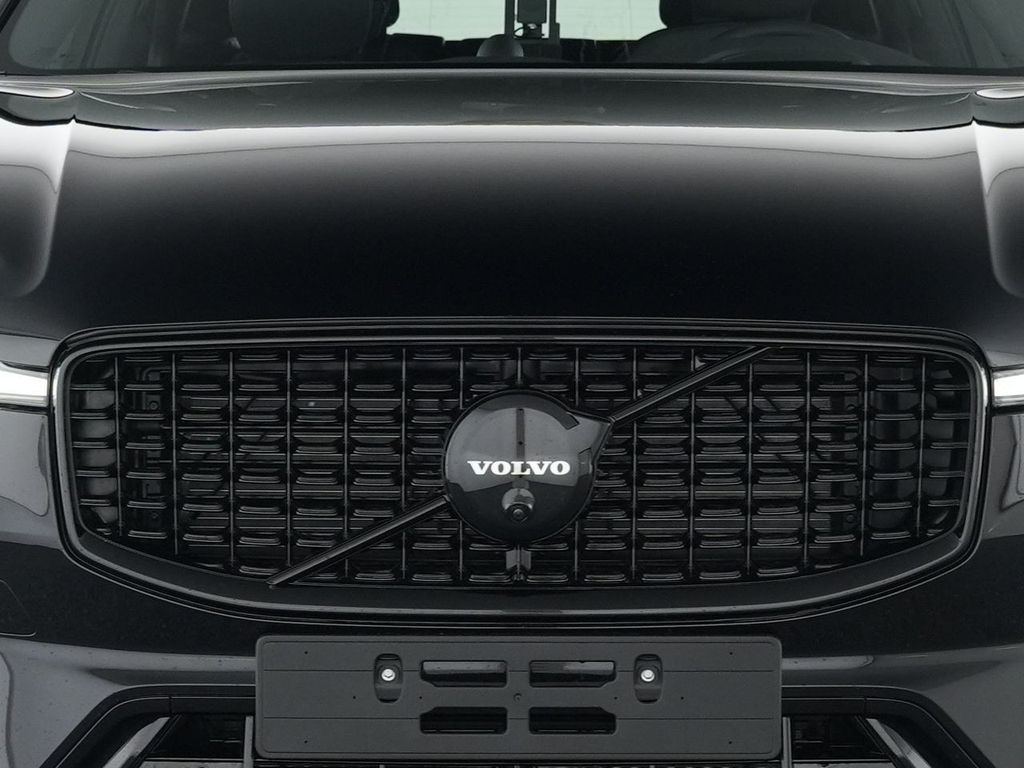 Volvo XC60 2025