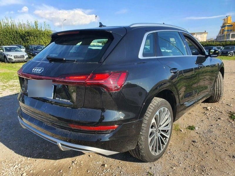 Audi e-tron 2022