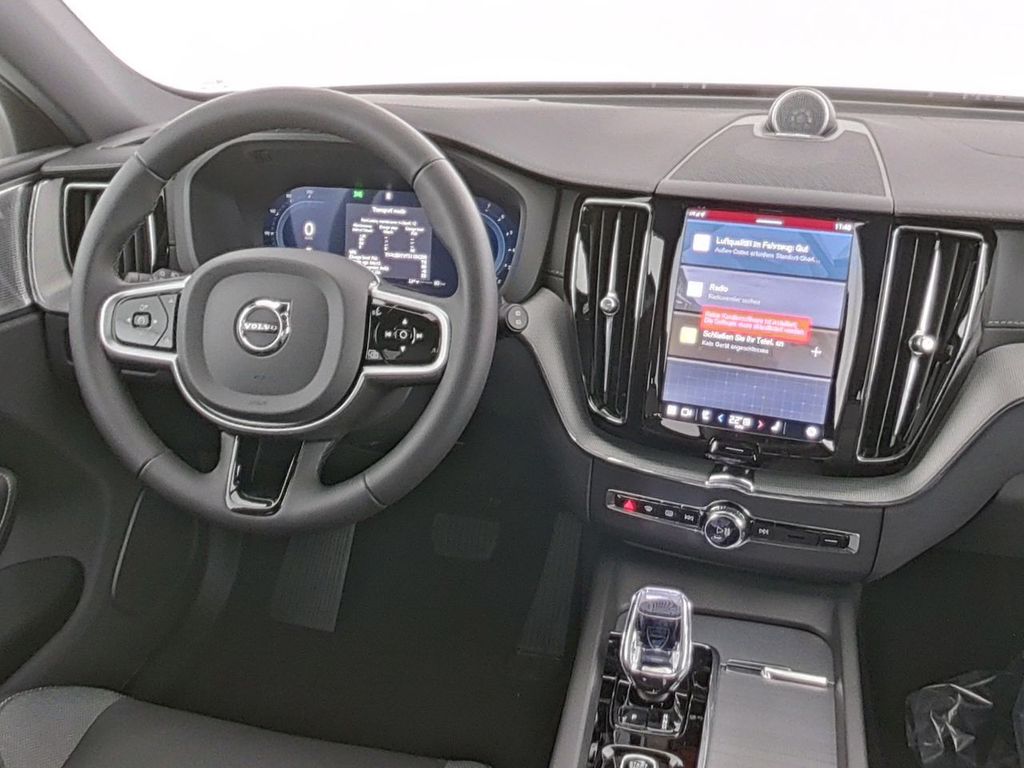 Volvo XC60 2025