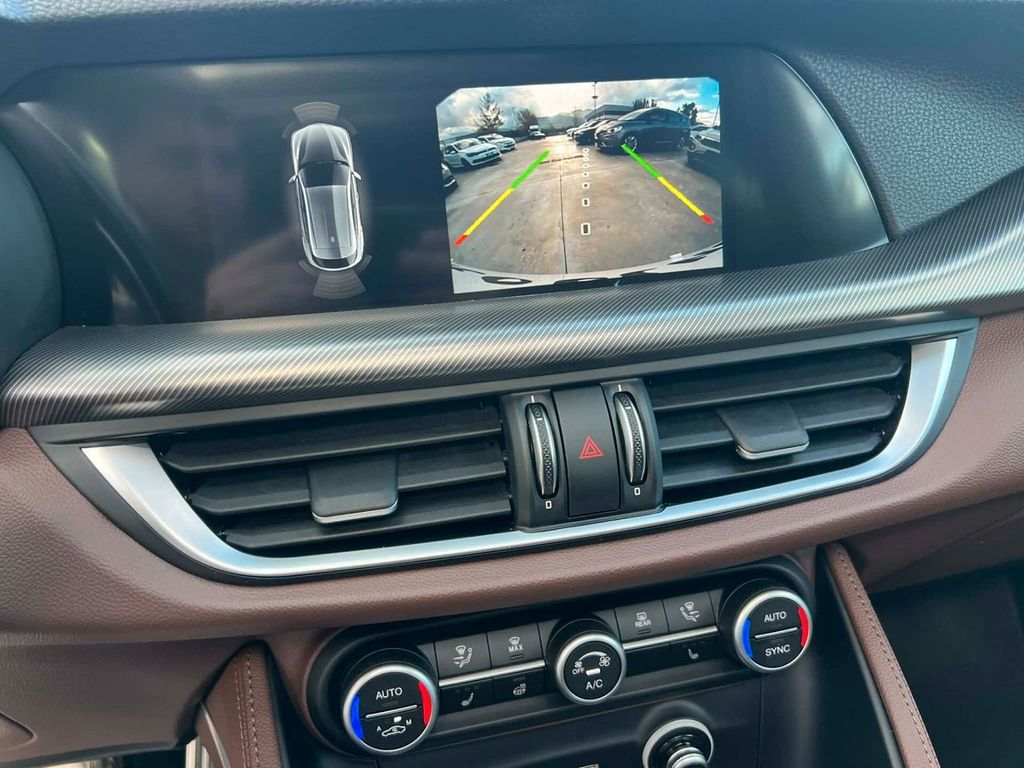 Alfa Romeo Stelvio 2020