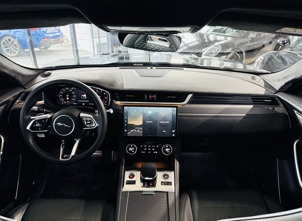 Jaguar F-Pace 2022