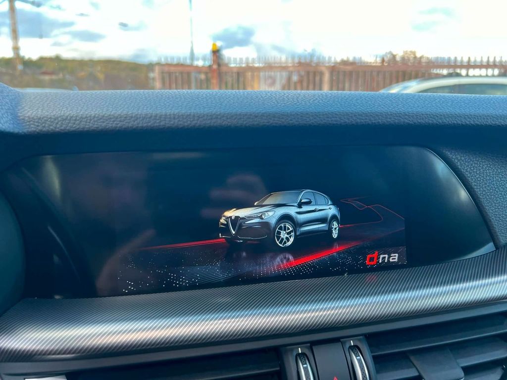 Alfa Romeo Stelvio 2020