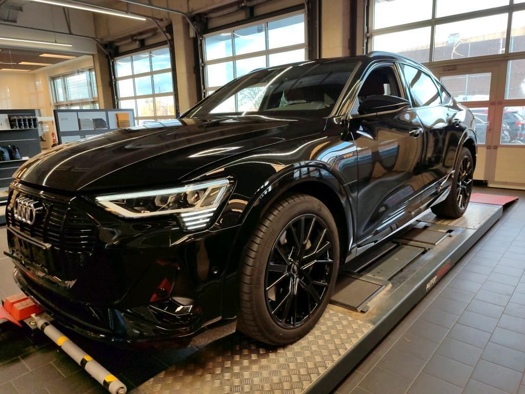 Audi e-tron 2022