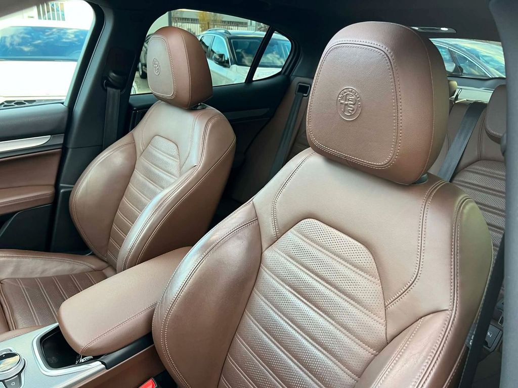 Alfa Romeo Stelvio 2020