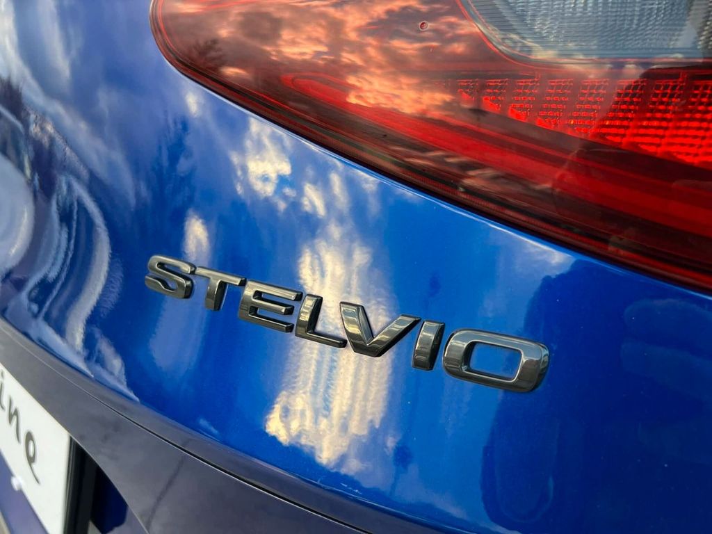 Alfa Romeo Stelvio 2020