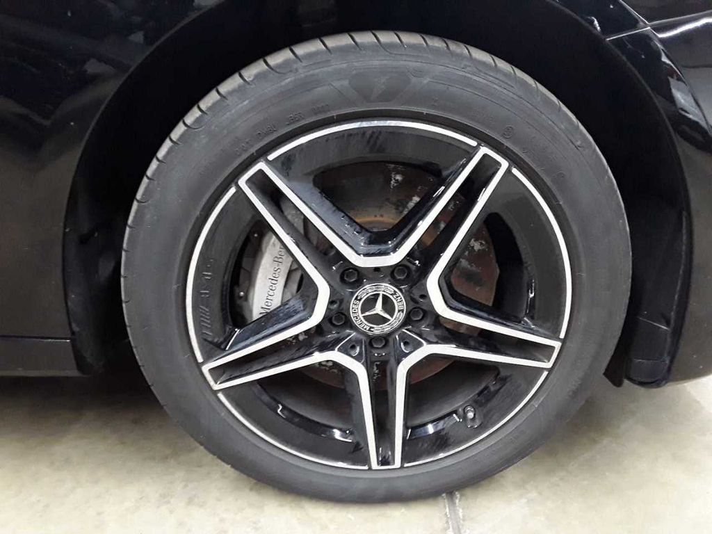 Mercedes-Benz E 300 2022