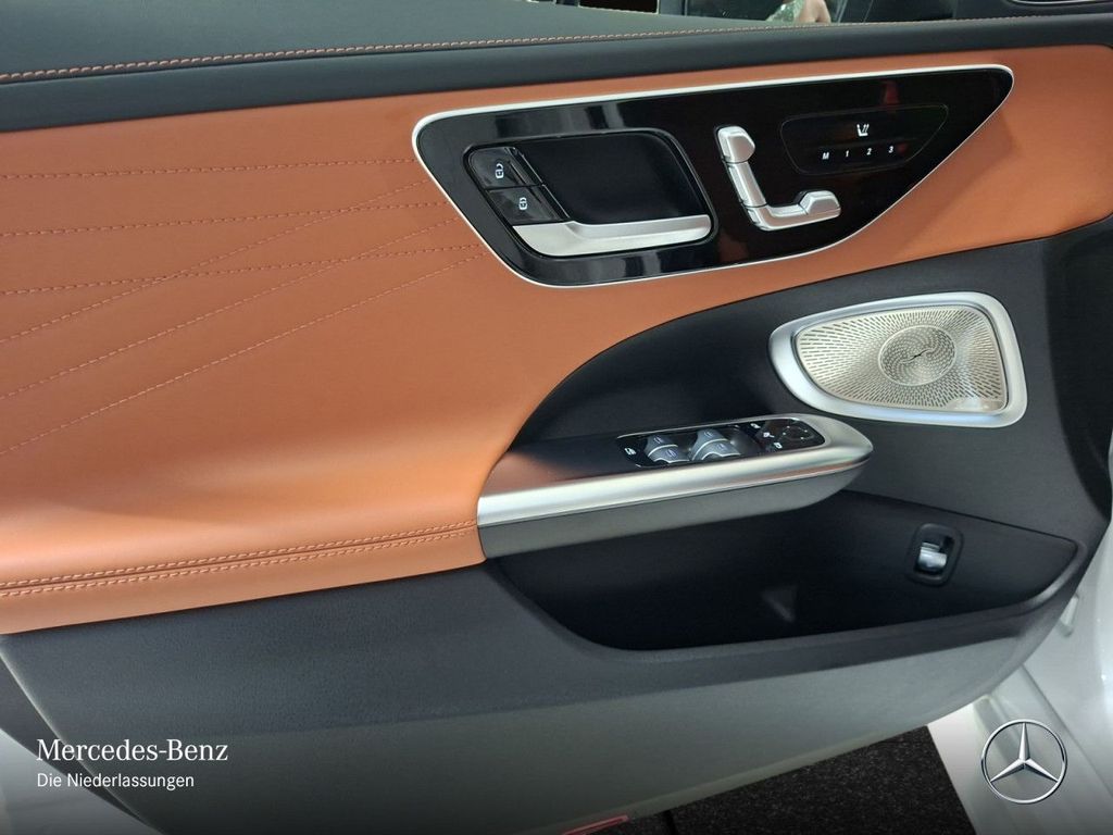 Mercedes-Benz C 300 2025