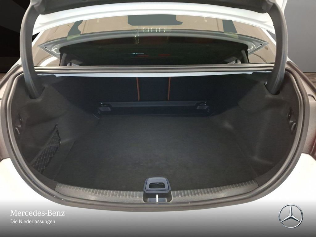 Mercedes-Benz C 300 2025