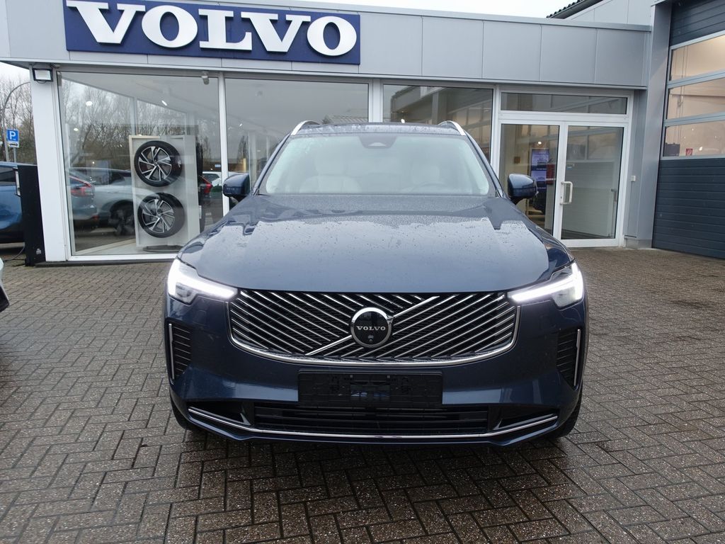 Volvo XC90 2025