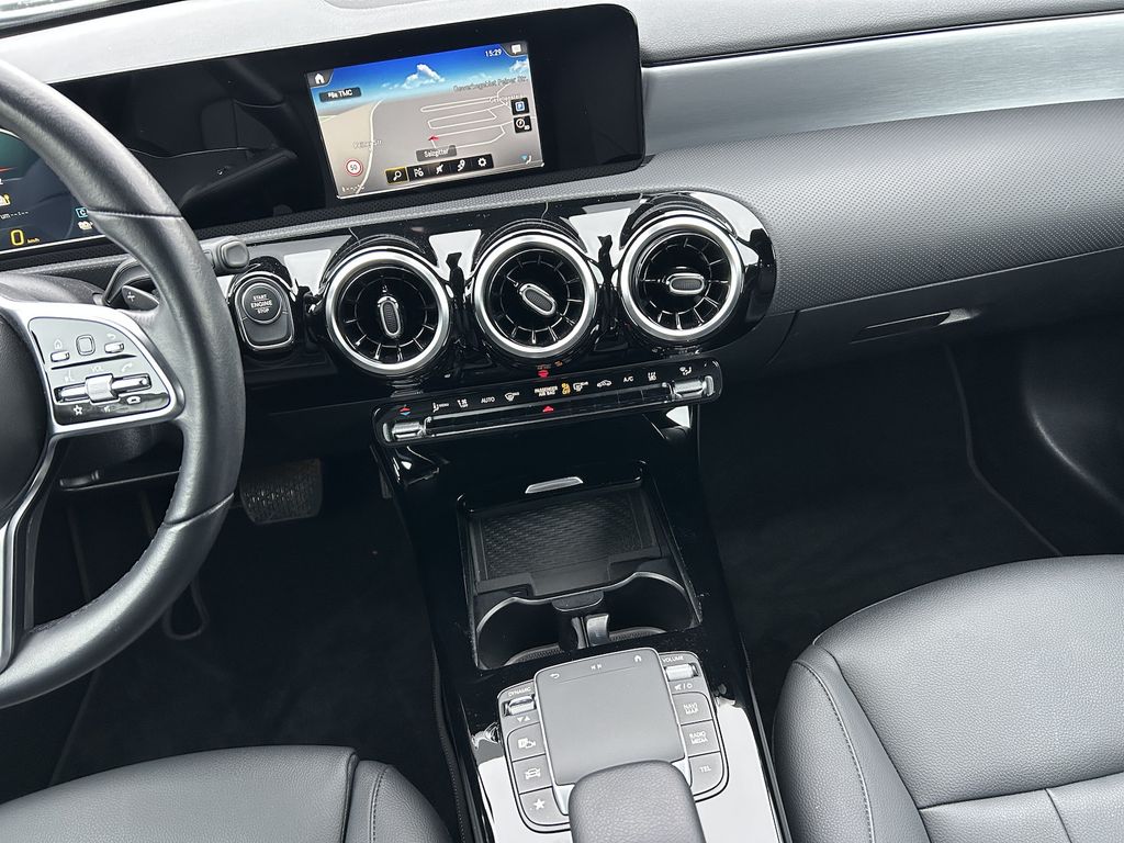 Mercedes-Benz A 250 2021