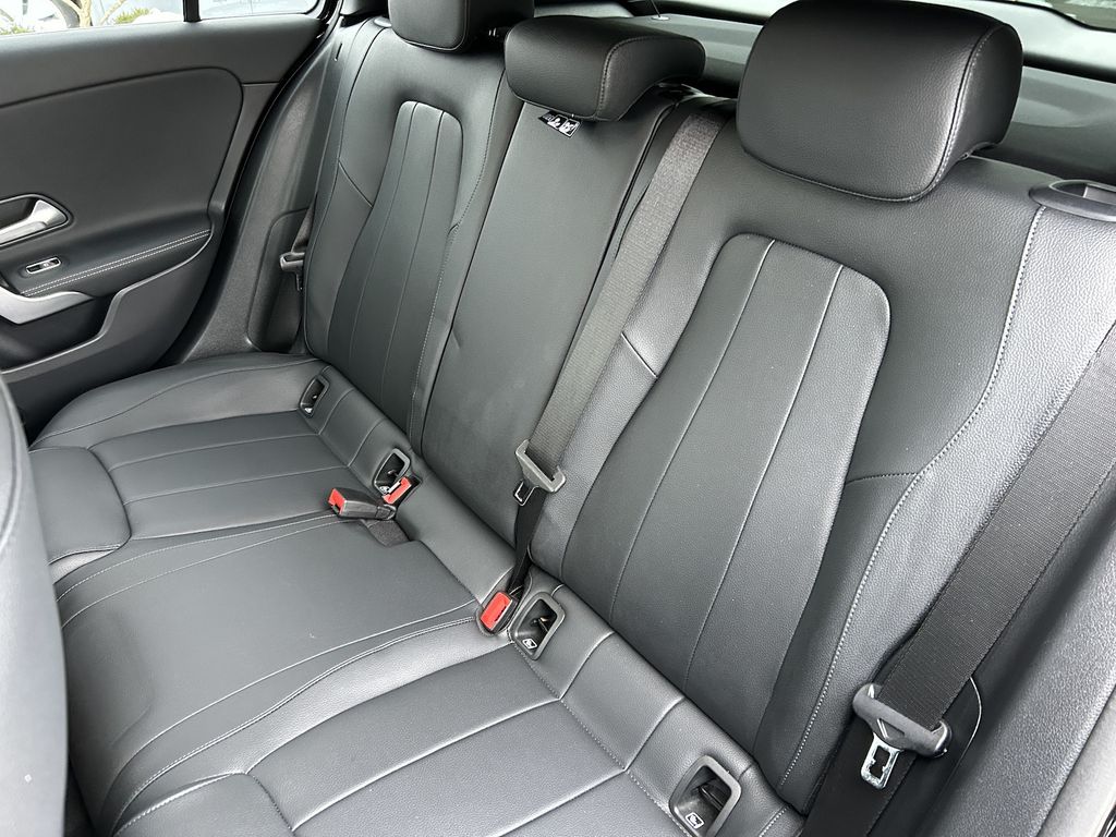 Mercedes-Benz A 250 2021