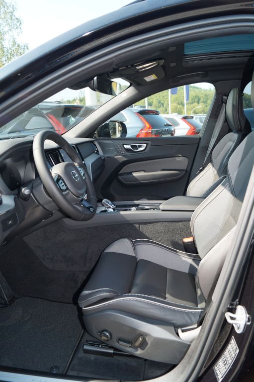 Volvo XC60 2023
