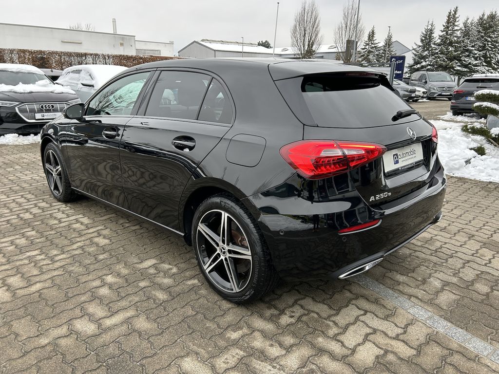 Mercedes-Benz A 250 2021