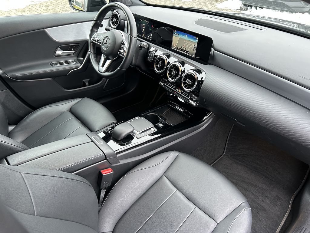 Mercedes-Benz A 250 2021