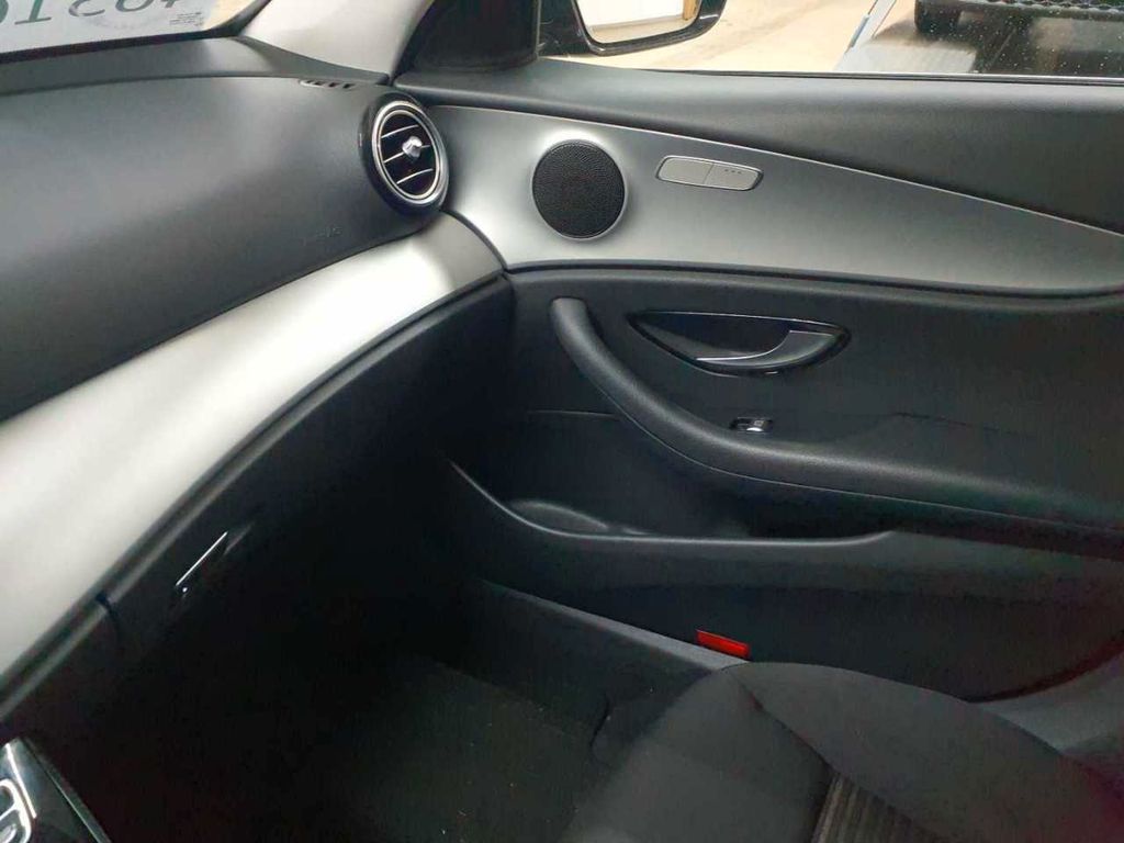 Mercedes-Benz E 300 2020