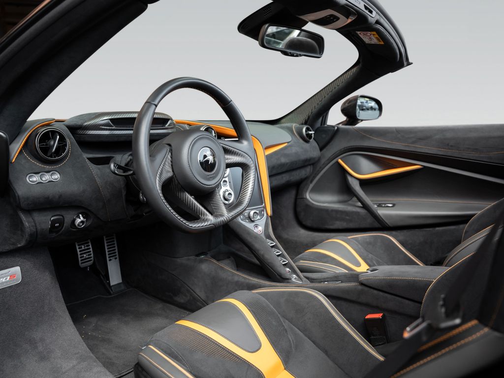 McLaren 720S 2020