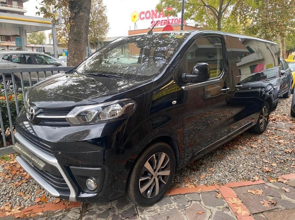 Toyota Verso 2023