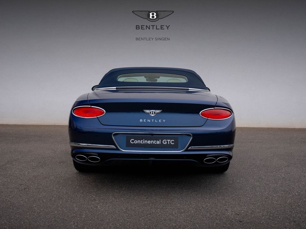 Bentley Continental GTC 2022