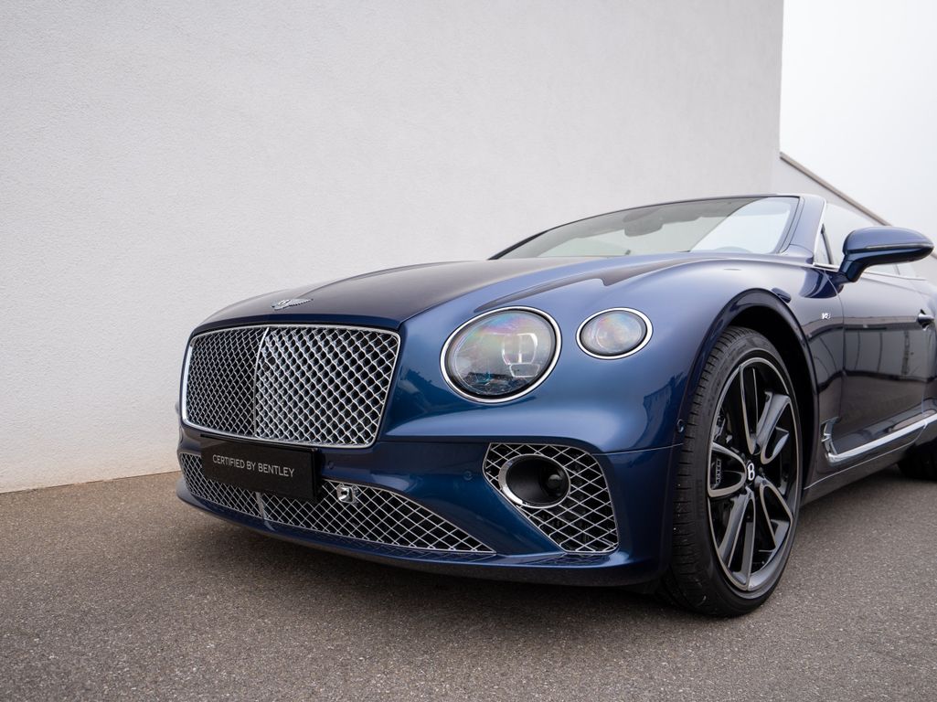 Bentley Continental GTC 2022