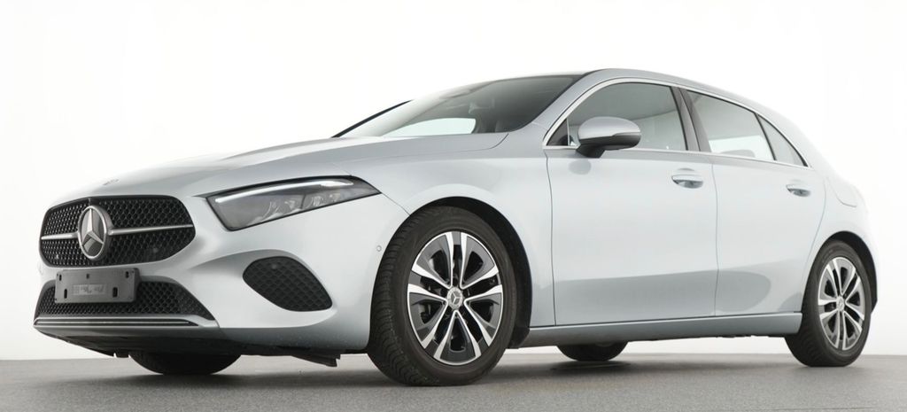 Mercedes-Benz A 180 2024