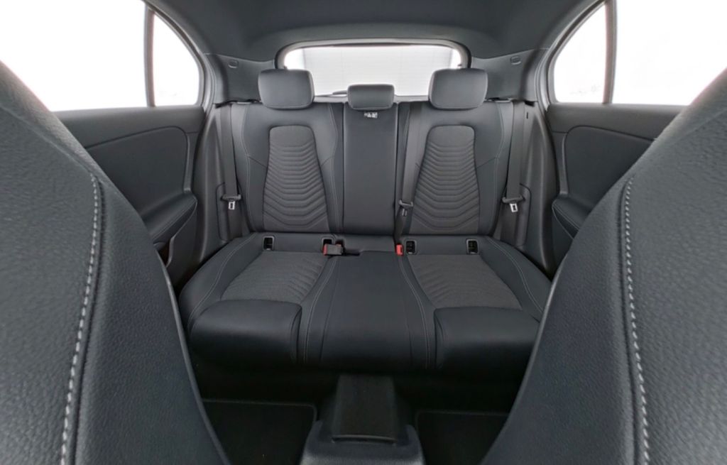 Mercedes-Benz A 180 2024