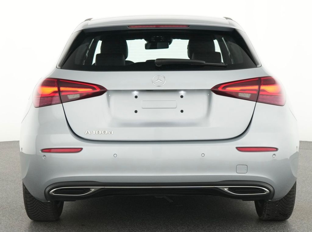 Mercedes-Benz A 180 2024