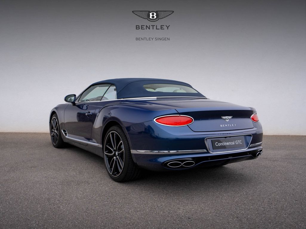 Bentley Continental GTC 2022