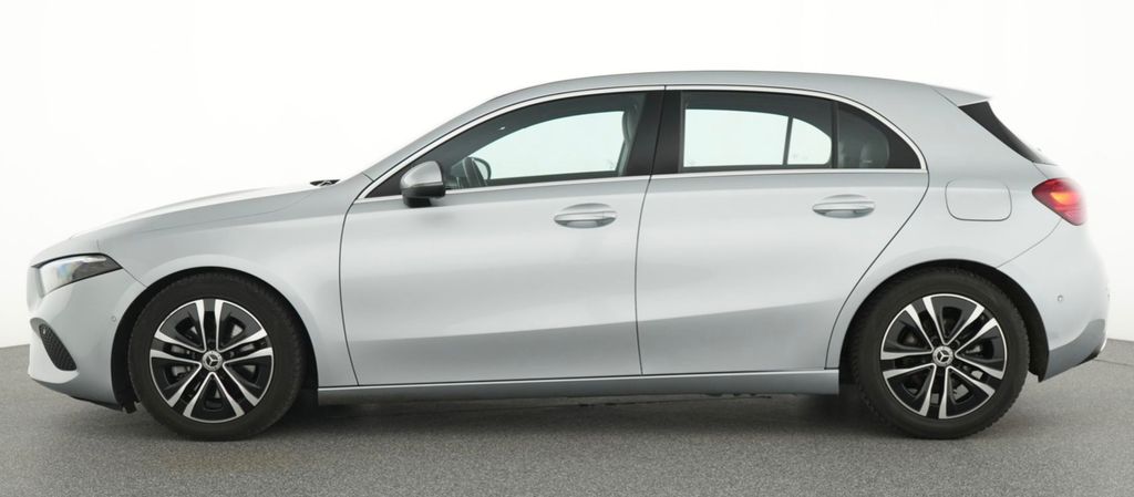 Mercedes-Benz A 180 2024