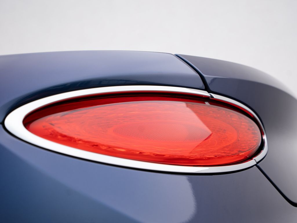 Bentley Continental GTC 2022