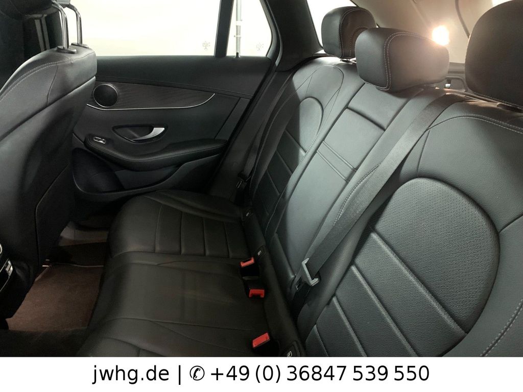 Mercedes-Benz GLC 300 2021