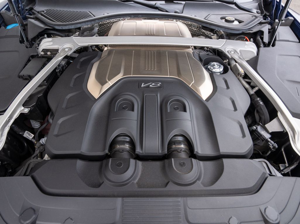 Bentley Continental GTC 2022