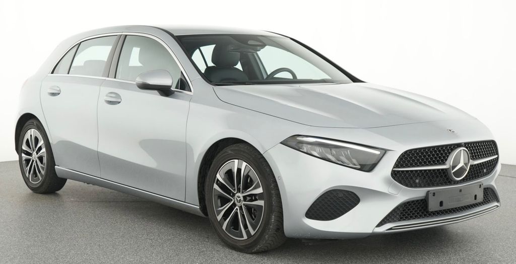 Mercedes-Benz A 180 2024