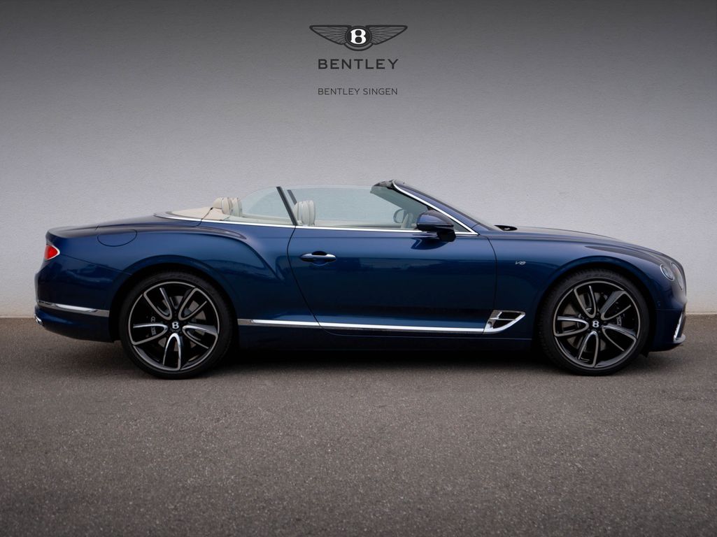 Bentley Continental GTC 2022