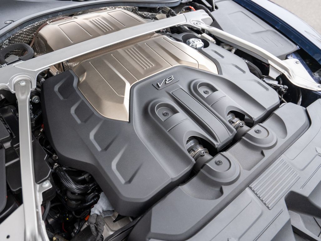 Bentley Continental GTC 2022