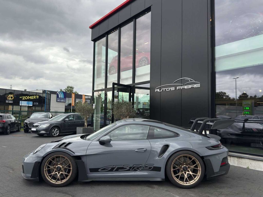 Porsche 992 2025