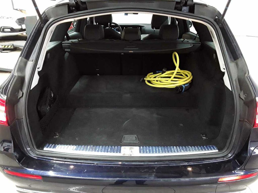 Mercedes-Benz E 300 2022