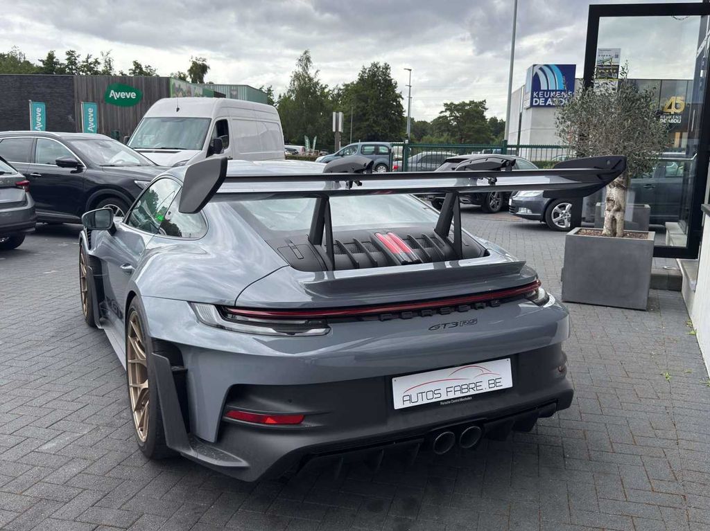 Porsche 992 2025