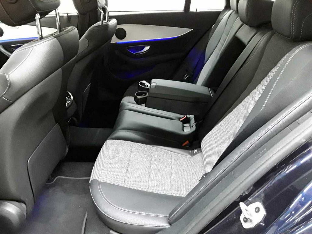 Mercedes-Benz E 300 2022