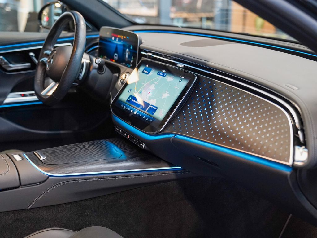 Mercedes-Benz E 220 2024