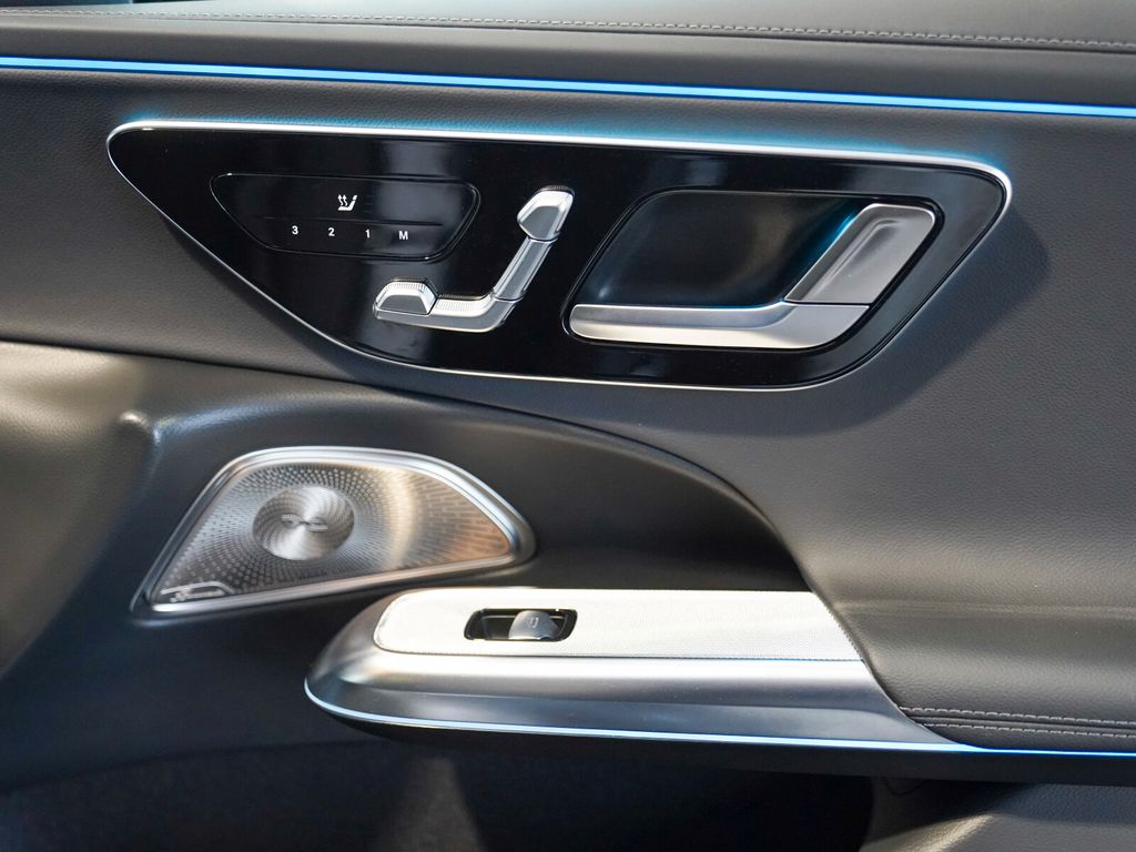 Mercedes-Benz E 220 2024