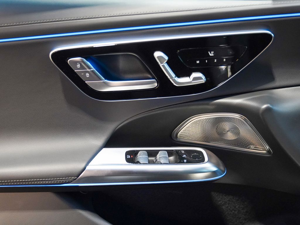 Mercedes-Benz E 220 2024