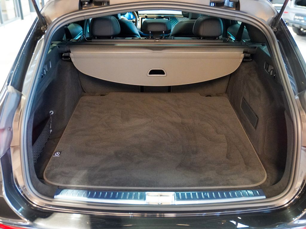 Mercedes-Benz E 220 2024