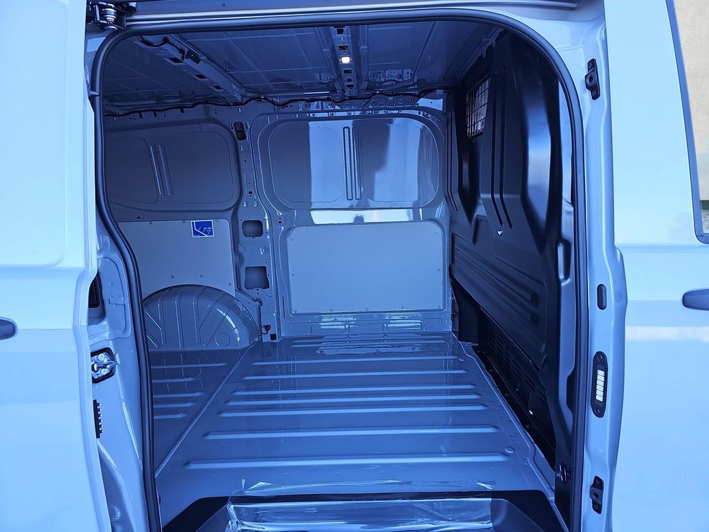 Volkswagen T7 Transporter 2025