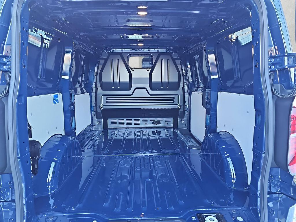 Volkswagen T7 Transporter 2025